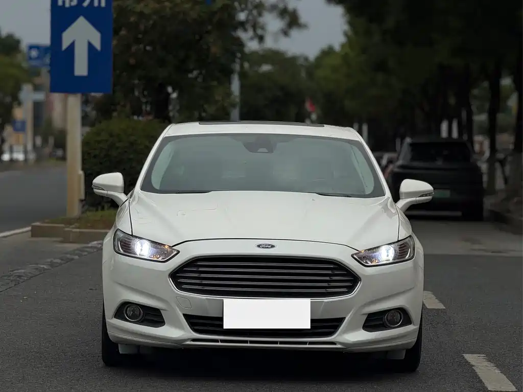 Ford Mondeo — миниатюра 2
