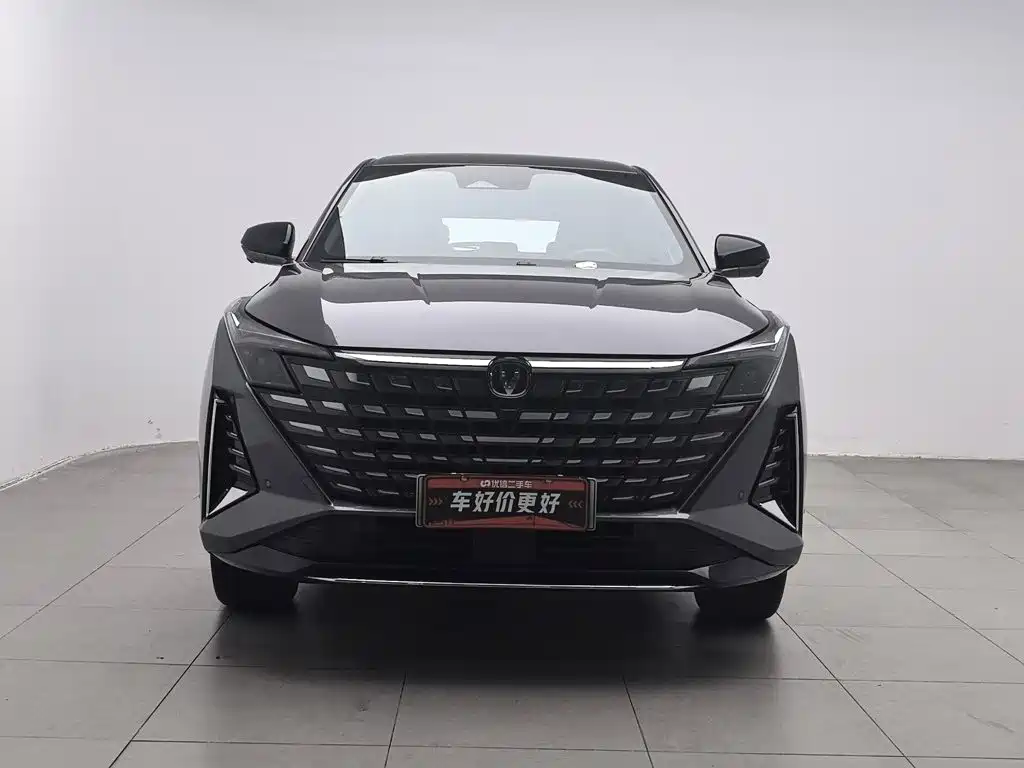Changan UNI-Z New Energy — миниатюра 3