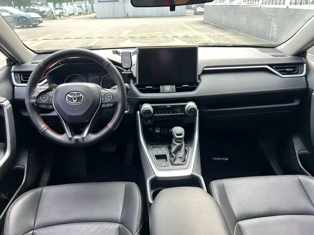 Toyota Wildlander — миниатюра 9