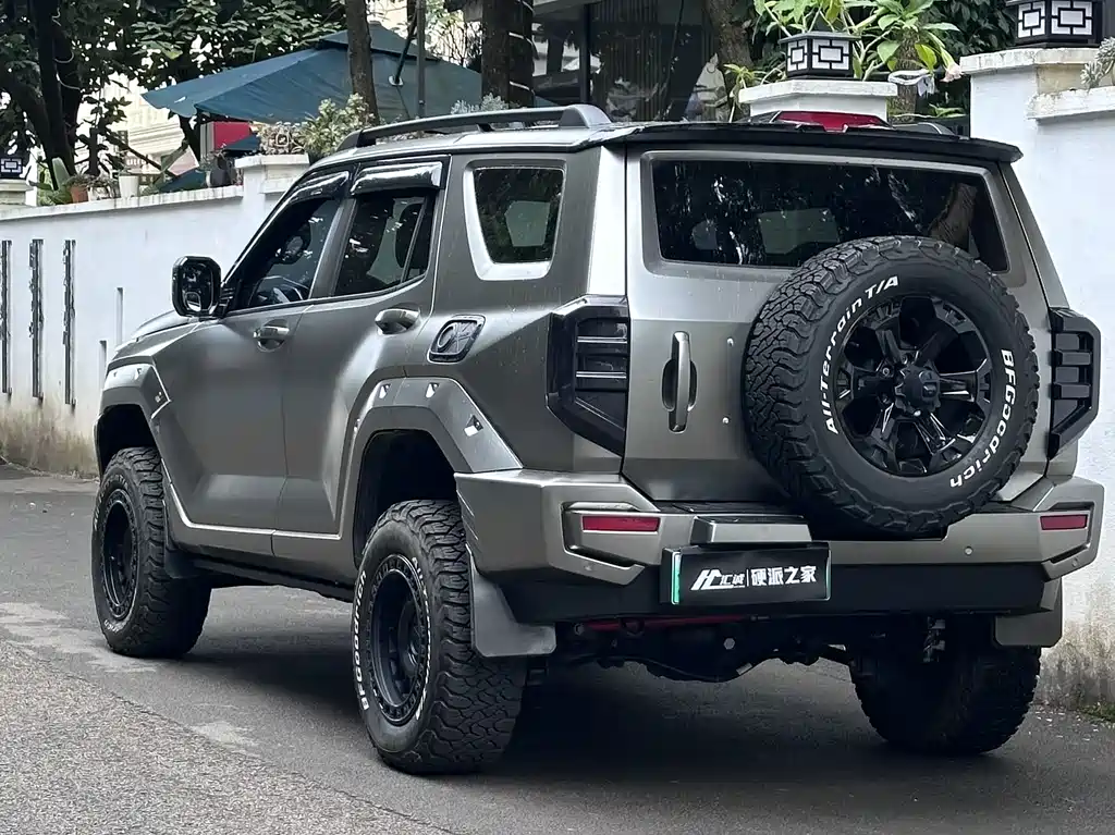 Tank Tank 400 New Energy — миниатюра 4