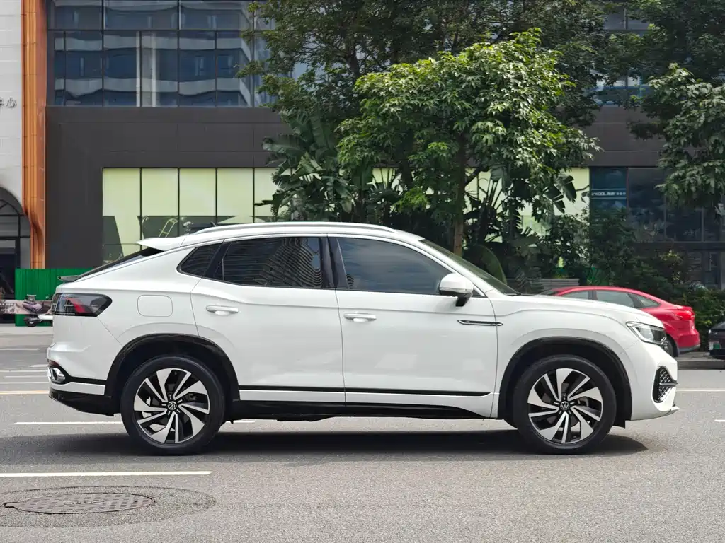 Volkswagen X — миниатюра 4