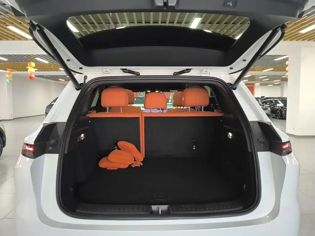 Li Auto Li L6 — миниатюра 19