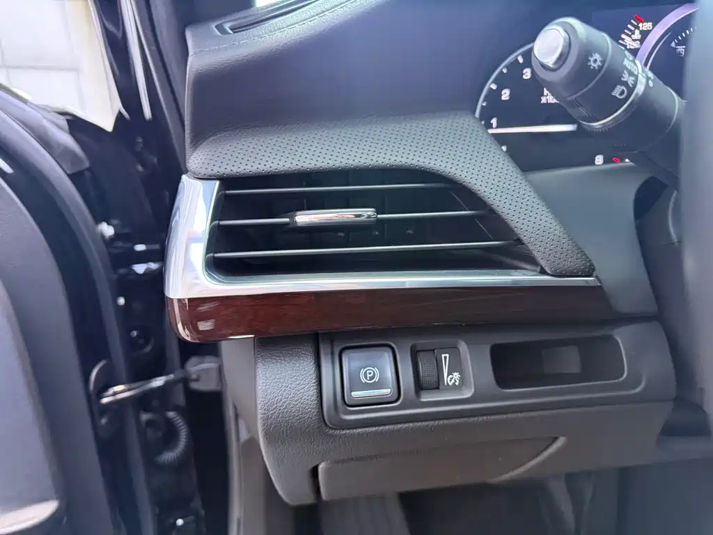 Cadillac CT6 — миниатюра 22