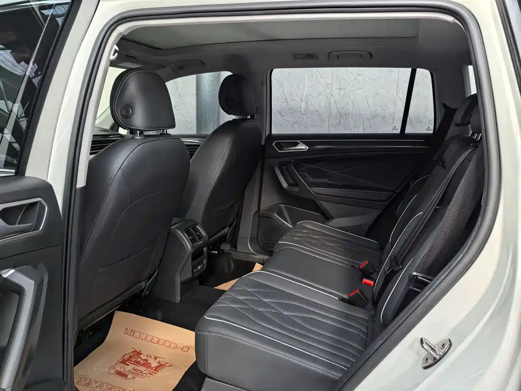 VOLKSWAGEN TIGUAN L NEW ENERGY