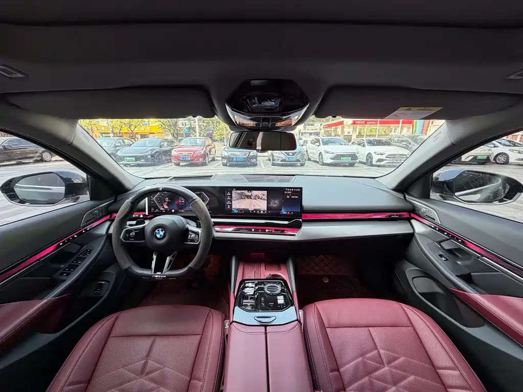 BMW 5 Series — миниатюра 6