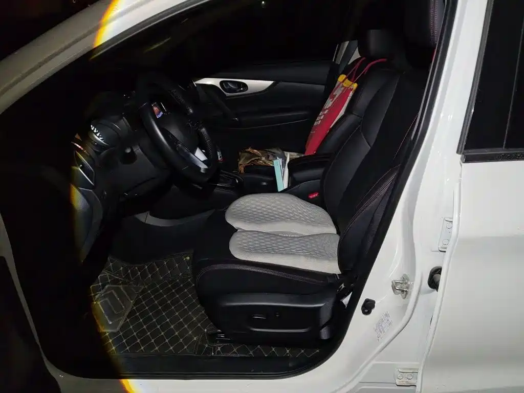 Nissan Qashqai — миниатюра 11