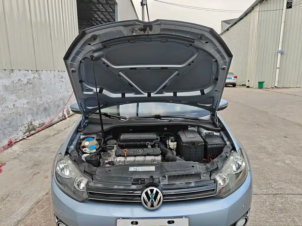 Volkswagen Golf — миниатюра 32