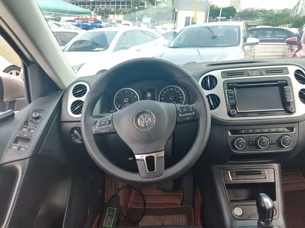 Volkswagen Tiguan — миниатюра 11