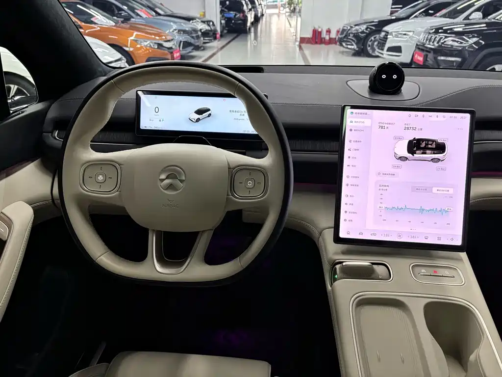 NIO ES6 — миниатюра 8