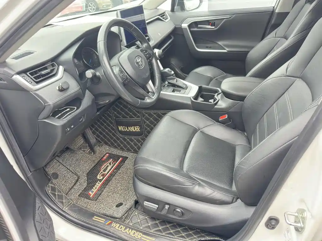 Toyota Wildlander — миниатюра 6