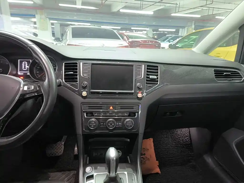 Volkswagen Golf Sportsvan — миниатюра 13