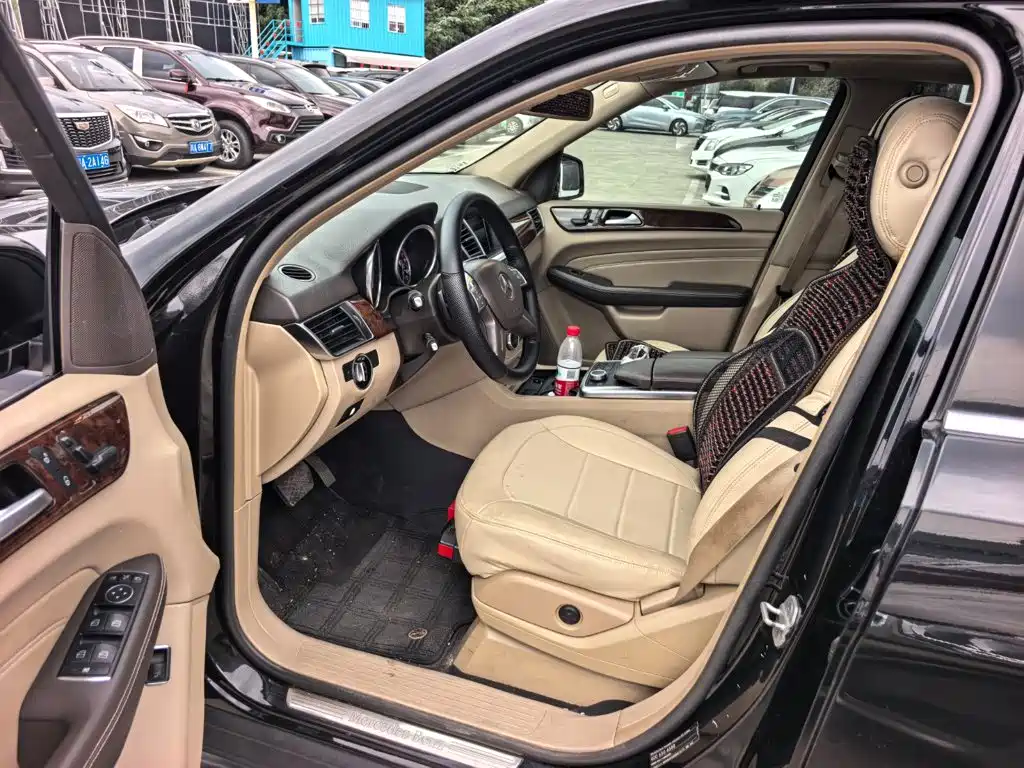 Mercedes-Benz M-Class — миниатюра 8