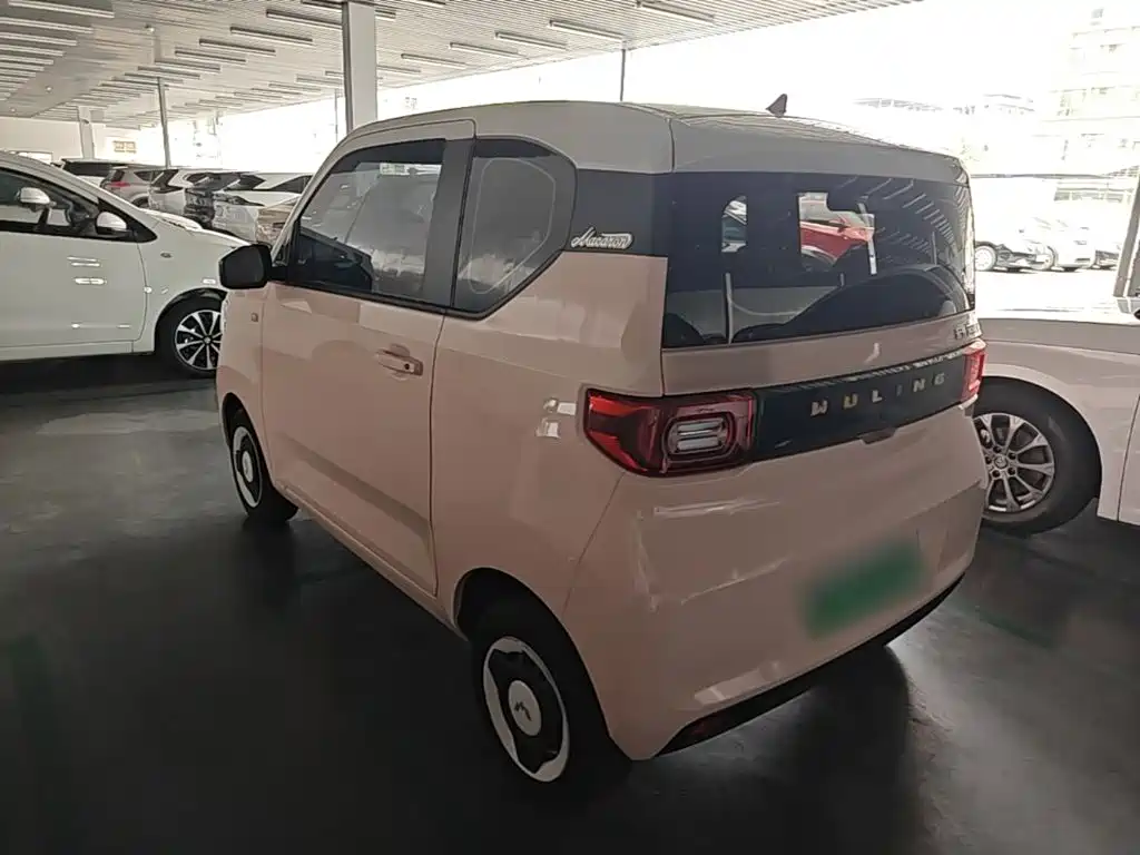 Wuling MINIEV — миниатюра 5