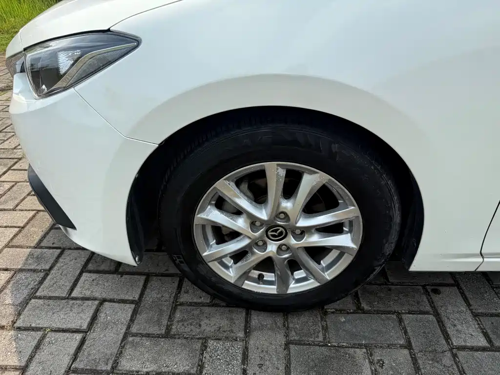 Mazda 3 Axela — миниатюра 10
