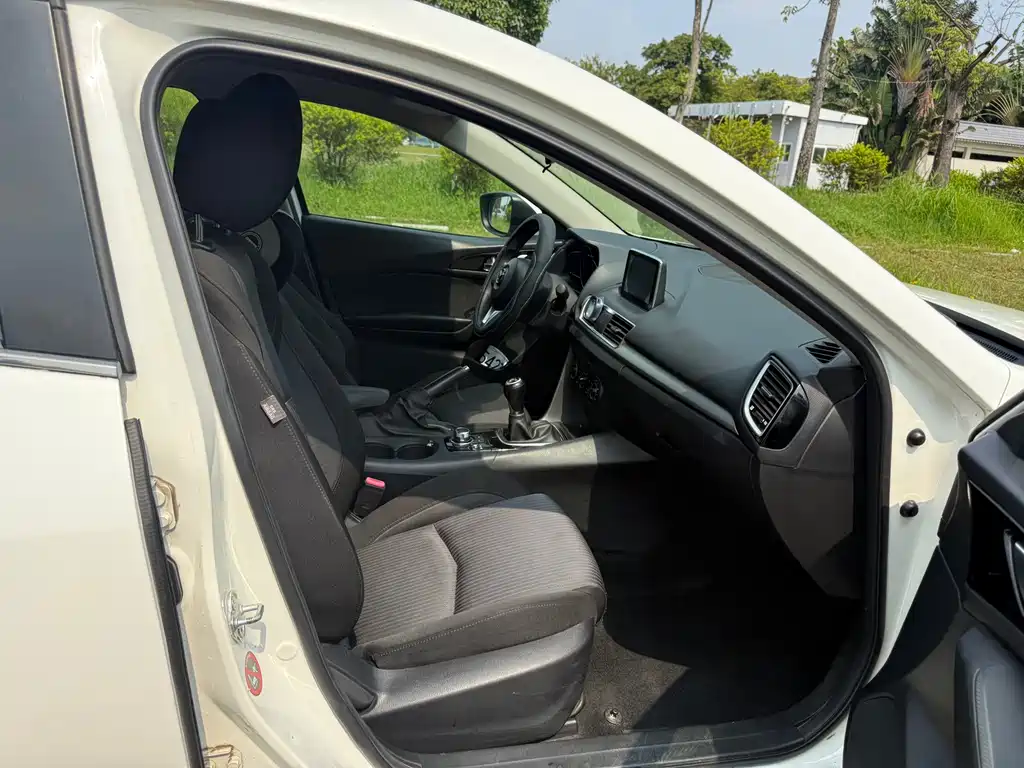 Mazda 3 Axela — миниатюра 16