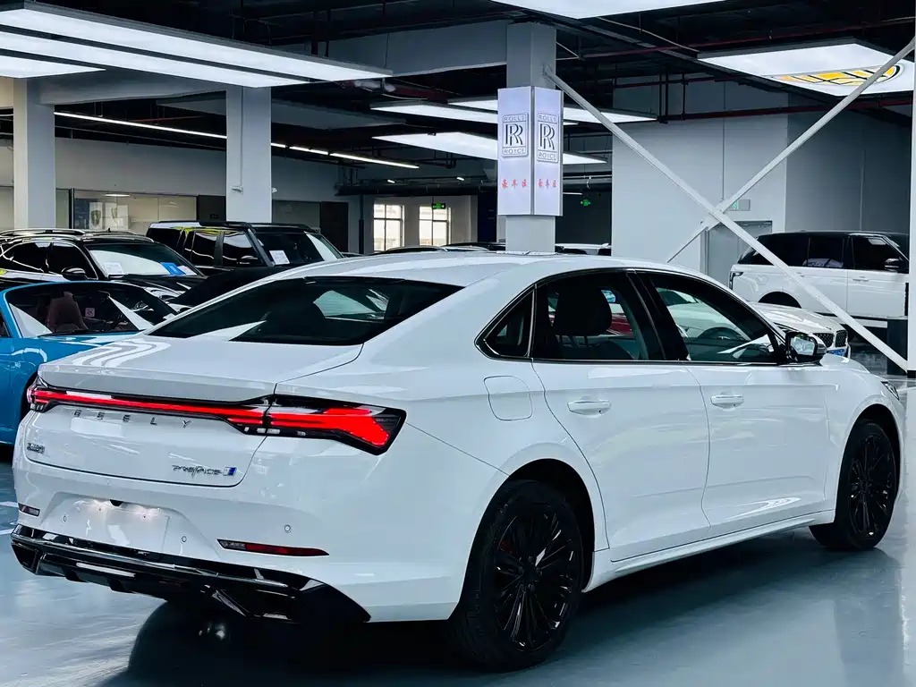 GEELY AUTOMOBILE XINGRUI