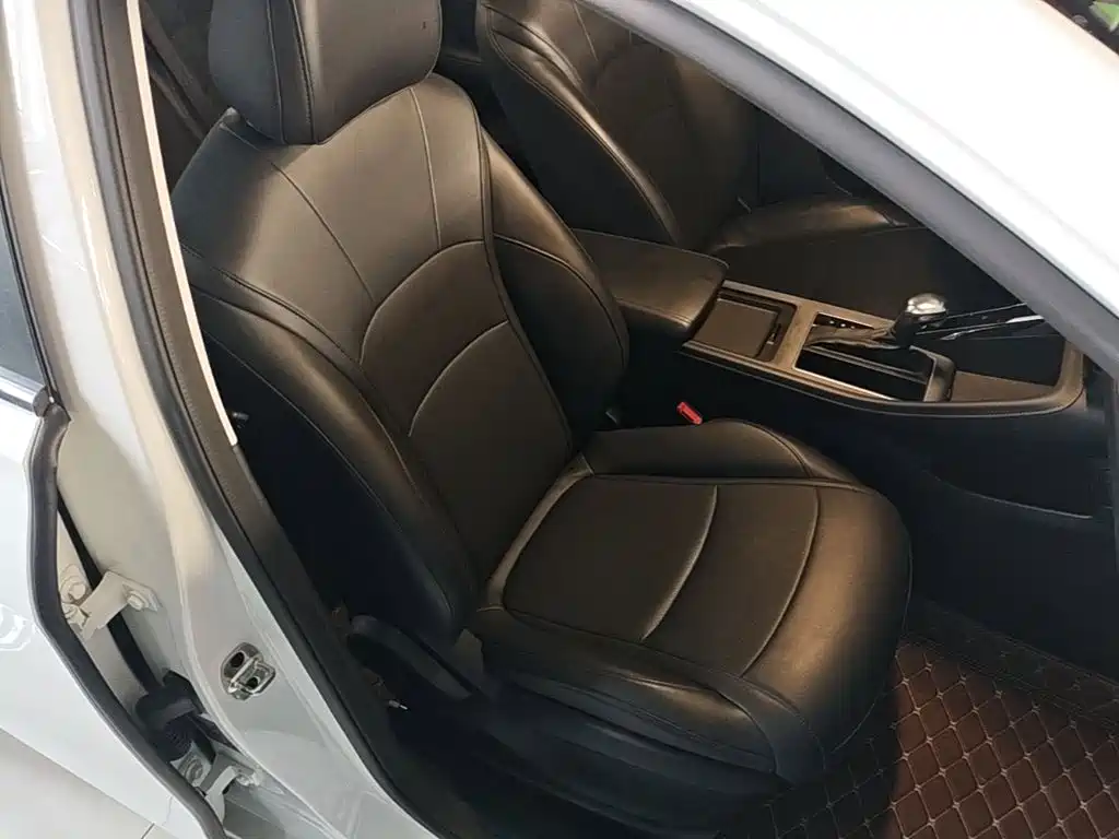 Roewe i5 — миниатюра 25
