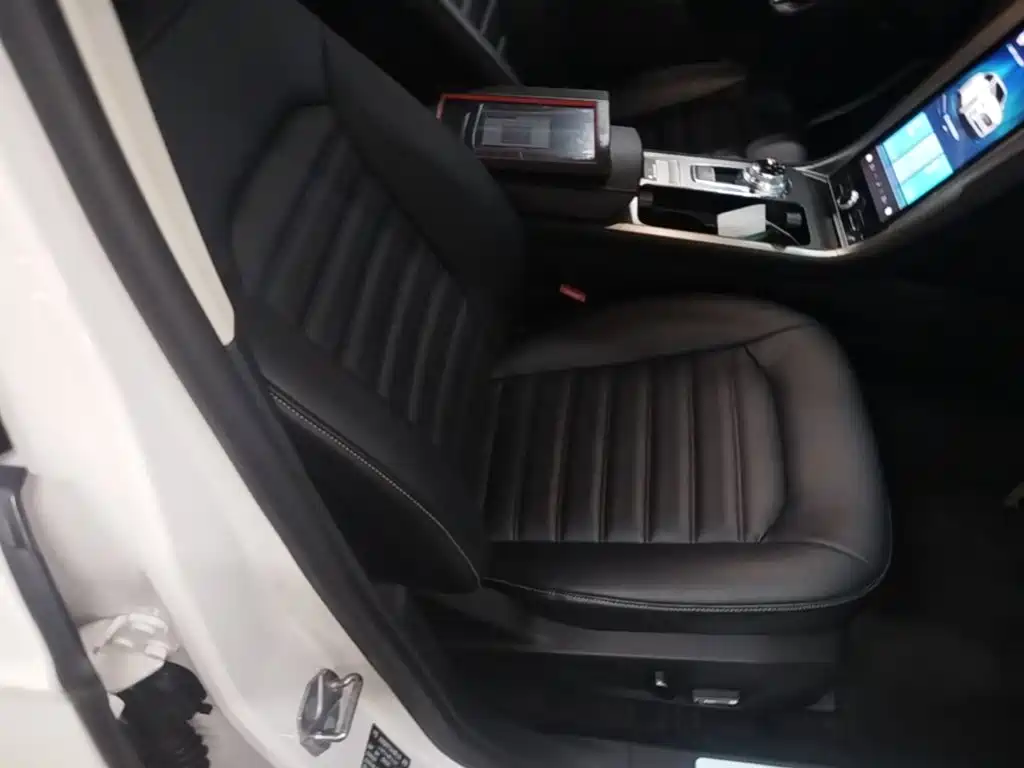 Ford Mondeo — миниатюра 25