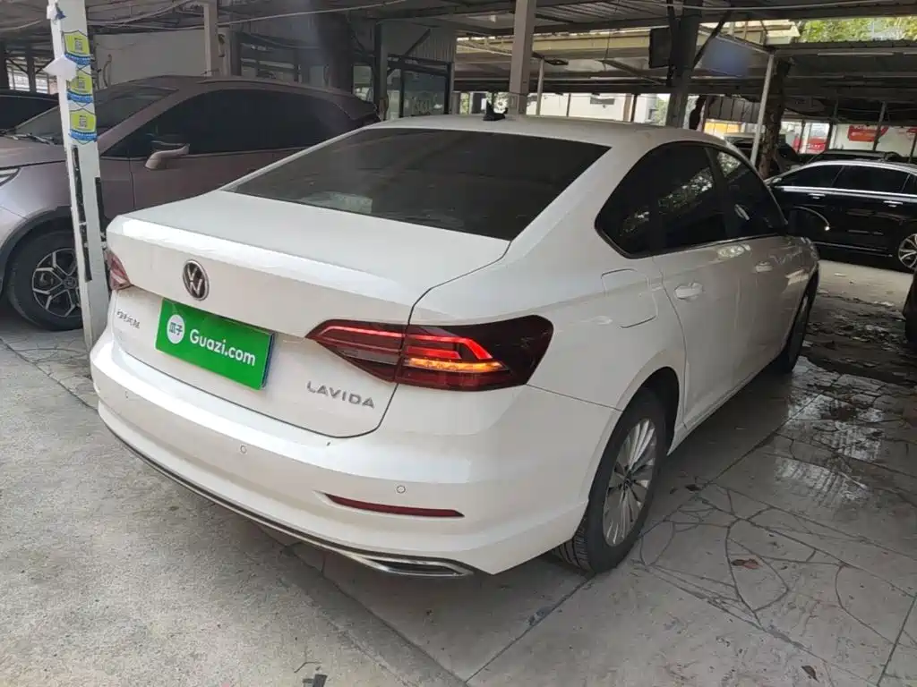 Volkswagen Lavida — миниатюра 7