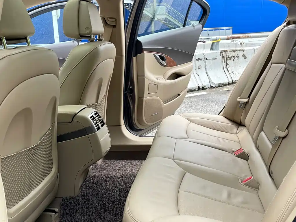 Buick LaCrosse — миниатюра 9