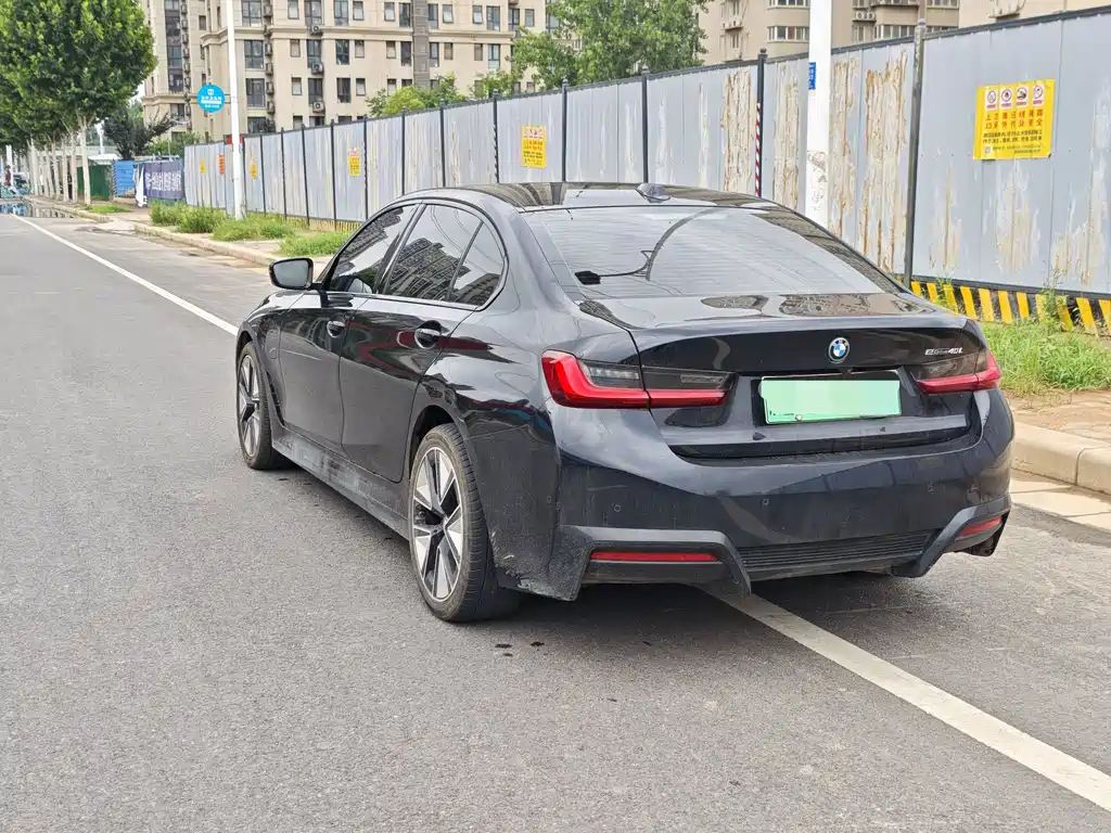 BMW i3 2023 eDrive 40 L Sport