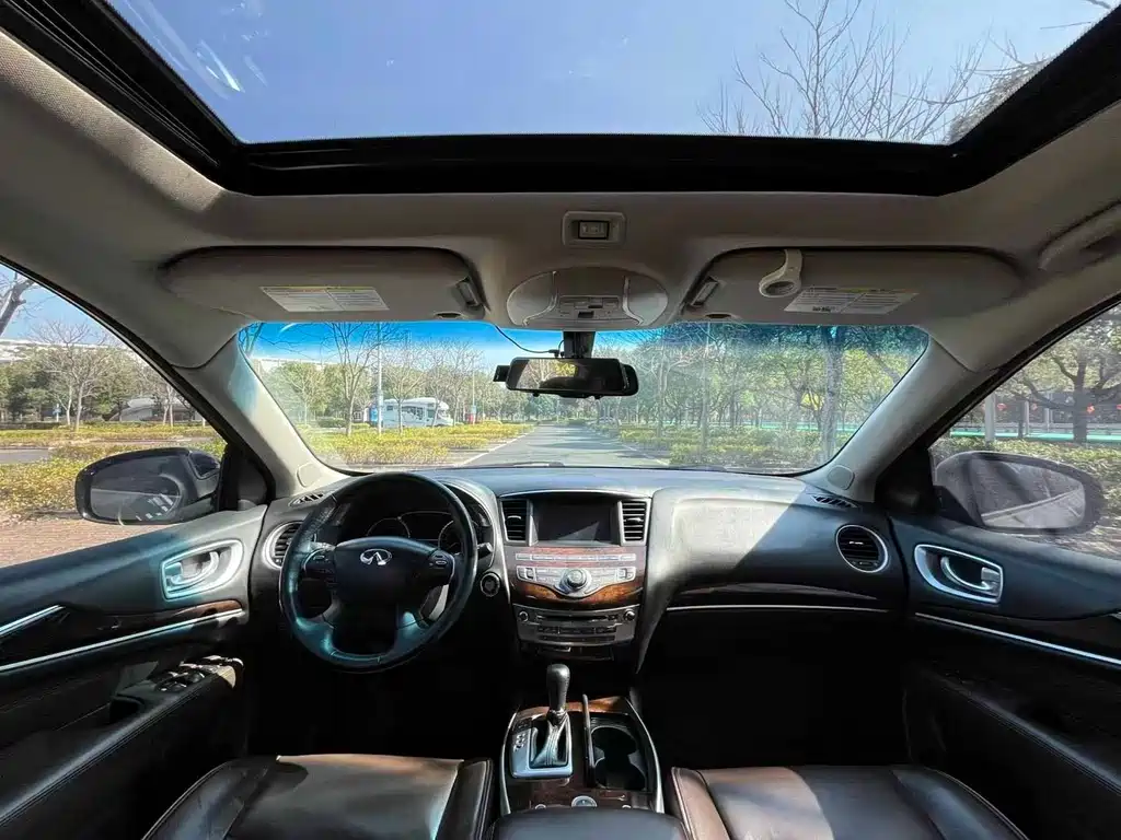 Infiniti QX60 2014 2.5 S/C Hybrid