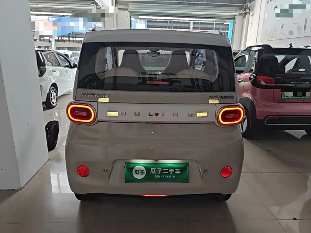 Wuling MINIEV — миниатюра 6
