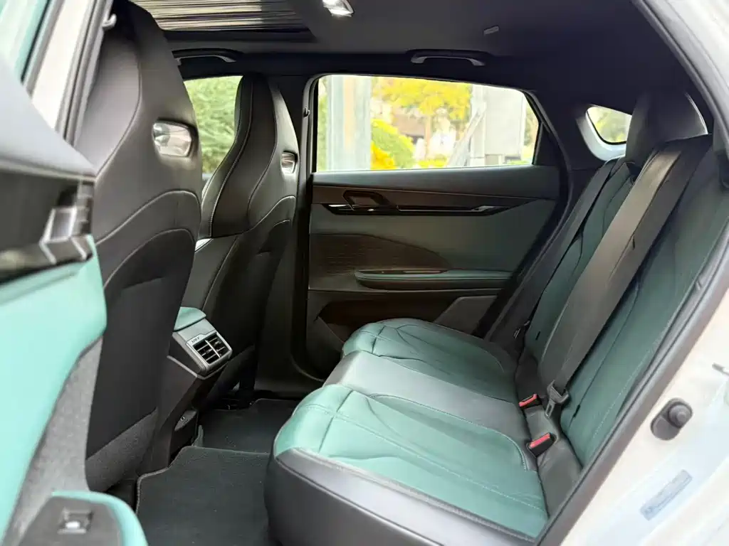 CHANGAN UNI V SMART IDD