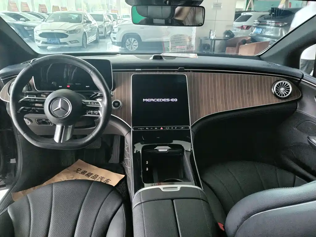 Mercedes-Benz EQE — миниатюра 4
