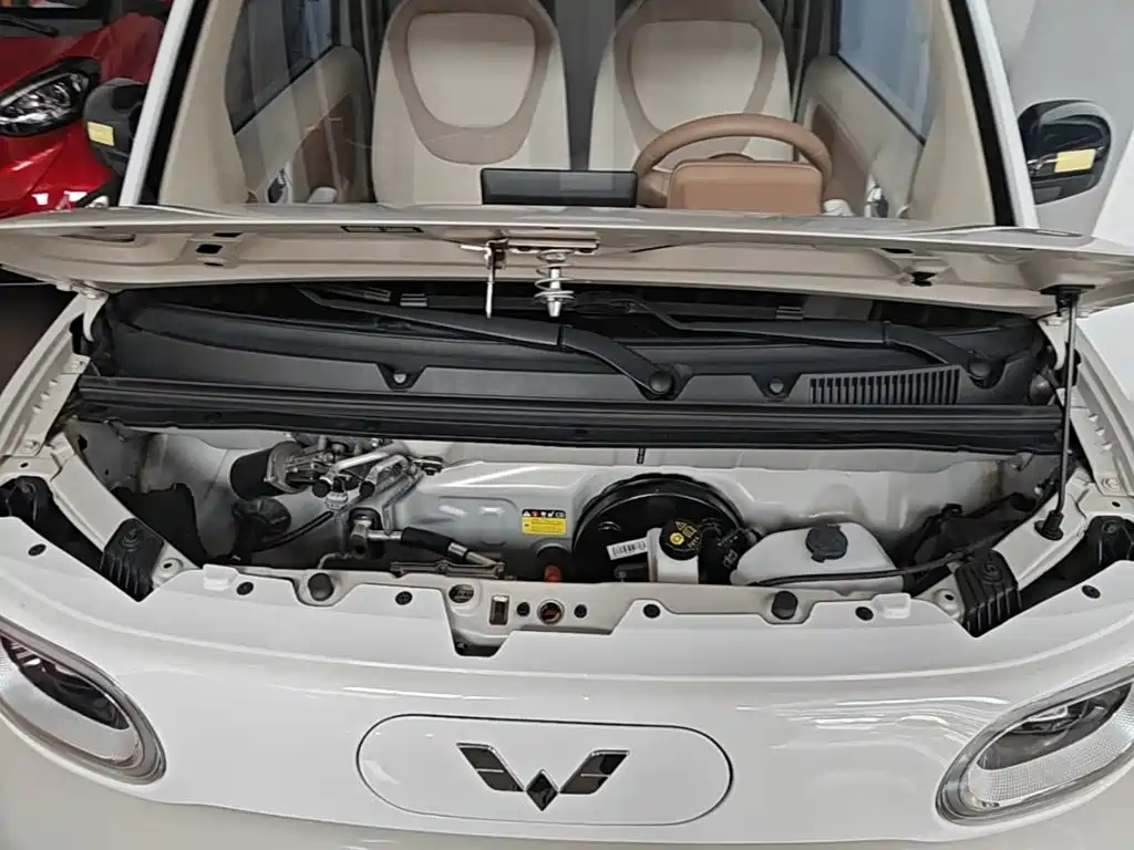 Wuling MINIEV — миниатюра 20