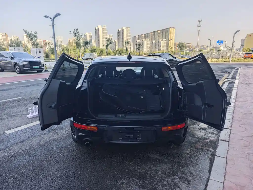 MINI Mini Clubman — миниатюра 15