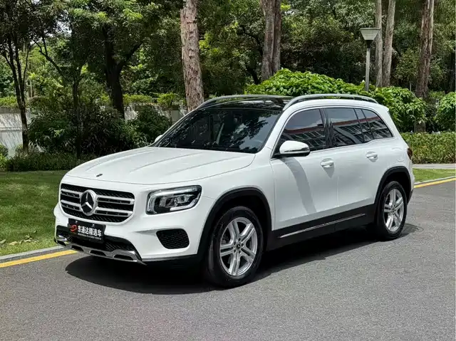 MERCEDES-BENZ  GLB 2023