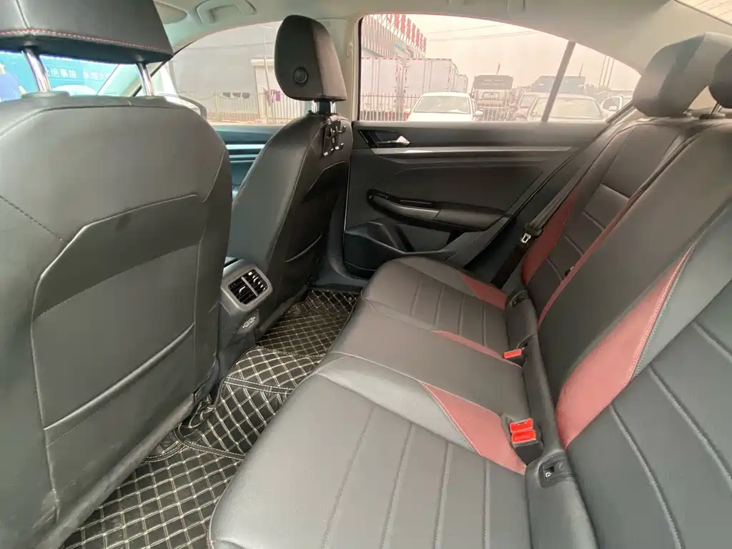 Volkswagen Bora — миниатюра 5