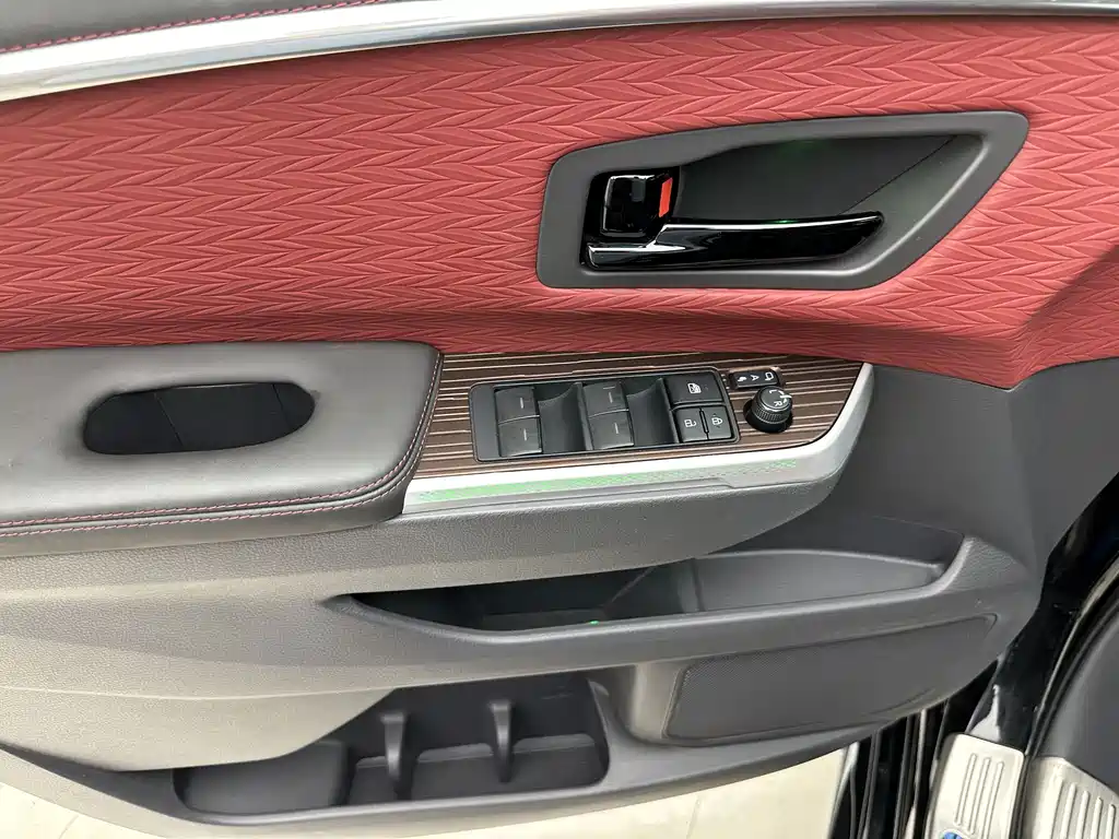 Toyota Sienna — миниатюра 7