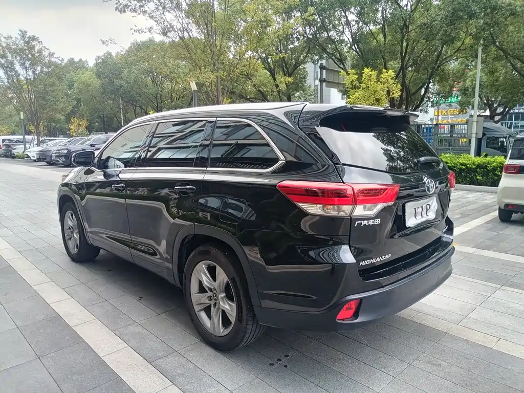 Toyota Highlander — миниатюра 5