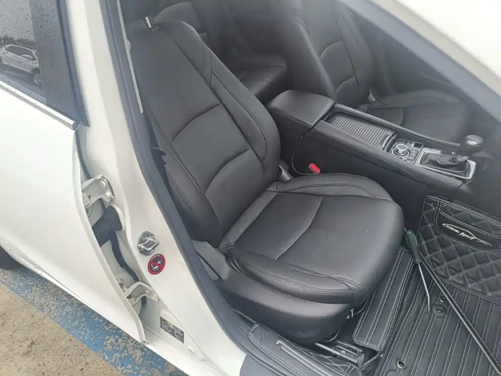 Mazda 3 Axela — миниатюра 25