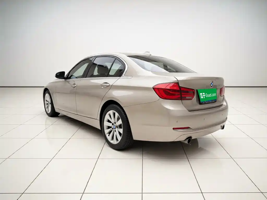 BMW 3 Series — миниатюра 4