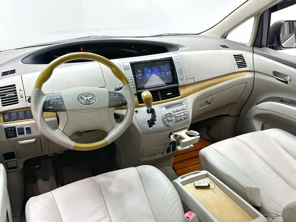 Toyota Previa — миниатюра 13