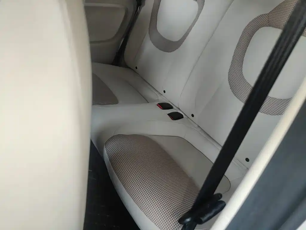 Wuling MINIEV — миниатюра 17