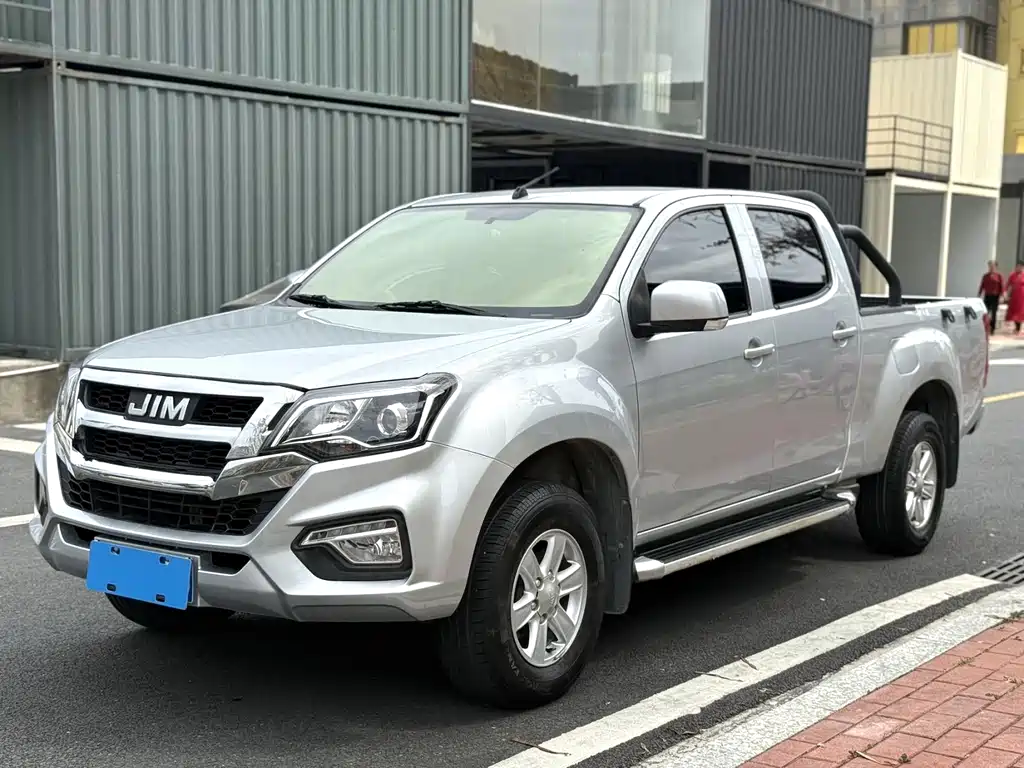Isuzu RE-MAX Ruimai — миниатюра 4