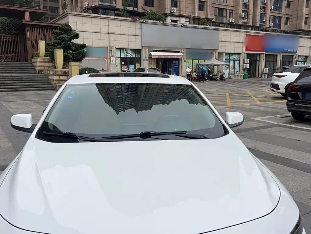 Chevrolet Malibu XL — миниатюра 22