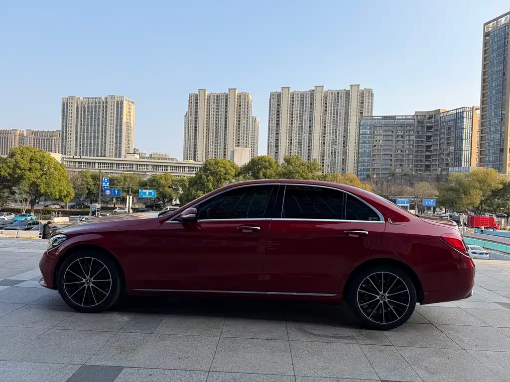 MERCEDES-BENZ C CLASS