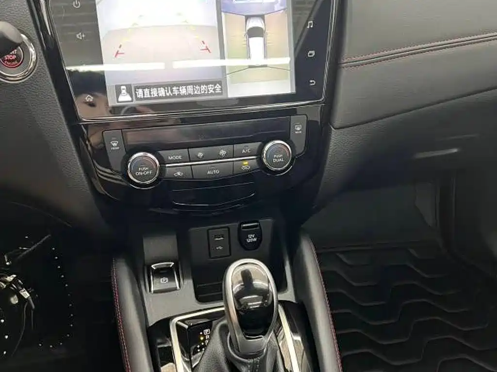 Nissan Qashqai — миниатюра 11