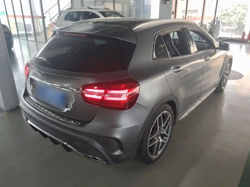 Mercedes-Benz GLA AMG — миниатюра 7