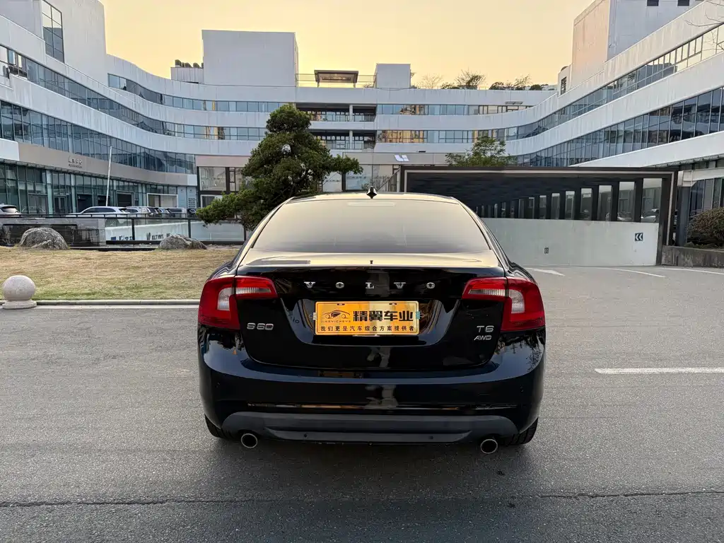 Volvo S60 (Import) — миниатюра 10