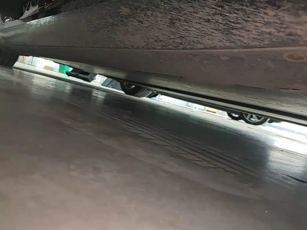 Tesla Model 3 — миниатюра 21