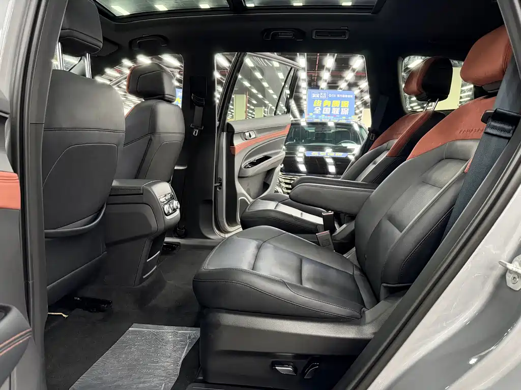 Ford Equator New Energy — миниатюра 7