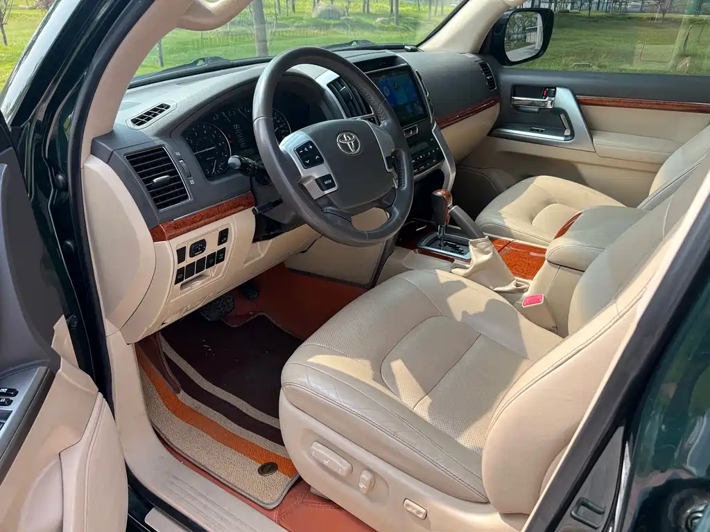 Toyota Land Cruiser — миниатюра 11
