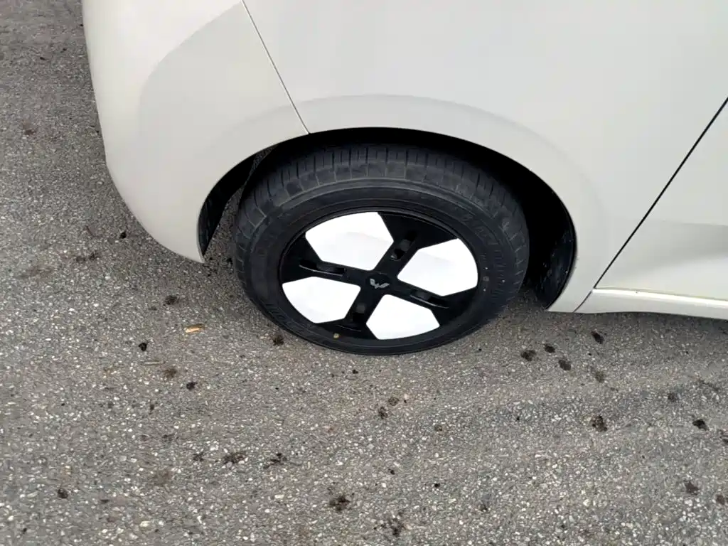 Wuling MINIEV — миниатюра 23