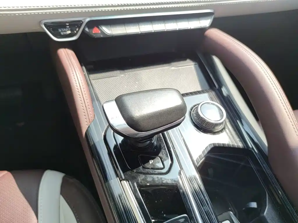 Geely Xingyue L — миниатюра 14